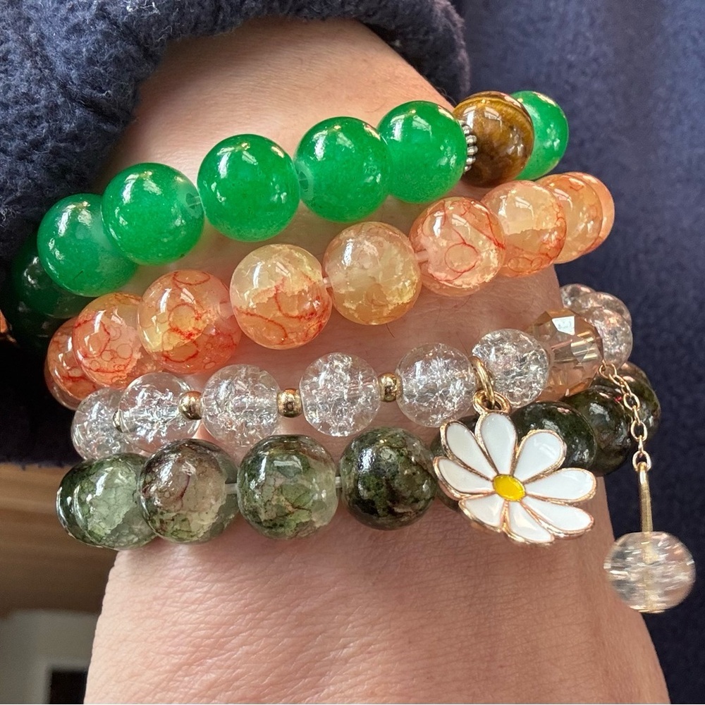 040. Elegant Multi-Color Glass Beaded Bracelet Set